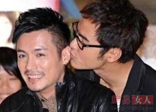 成龙抓过多少明星的胸,盘点那些被他“抓胸”的明星