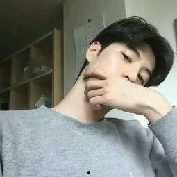 网红男孩照片,镜头下的青春魅力